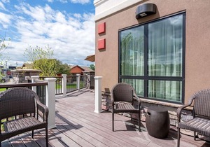 Ramada by Wyndham Minneapolis Golden Valley