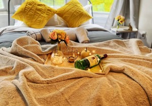 Ramblei near Schuylkill River Park | Studio - 2R