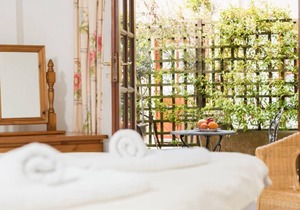 Ramblers Cottage - a cottage that sleeps 6 guests in 3 bedrooms