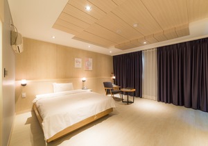 Reborn Suwon Silkroad Hotel
