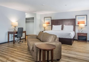 Red Lion Inn & Suites Des Moines