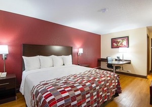Red Roof Inn Cameron