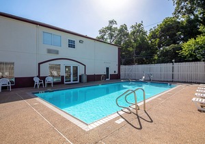 Red Roof Inn San Marcos