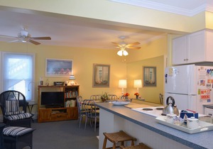Rehoboth Beach 2BR Condo Sleeps 6 w/Parking