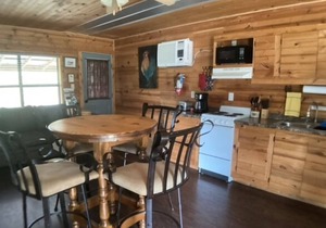 Relaxing Getaway at The Siesta Cabin, Pet Friendly
