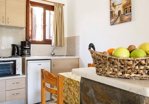 Relaxing studio with veranda 'n garden