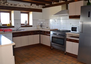 Renovated Farmhouse near 24H Le Mans with Large Yard & Volleyball Court