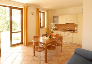 Residence Garden: Two-room apartment with garden