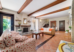 Restful Villa in Albanella with Swimming Pool
