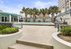 Retro Loft on 5th St