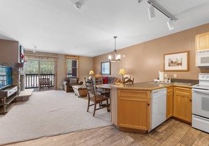 River Run Condo, Mountain Views, Short Walk to Lifts/Shops/Dining