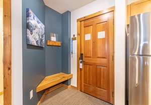 River Run Condo w/Courtyard View, Short Walk to Keystone Base Area & Gondola