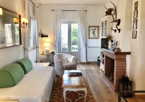 Rome: Flat - 4 rooms for 4/5 persons: House with pool and garden