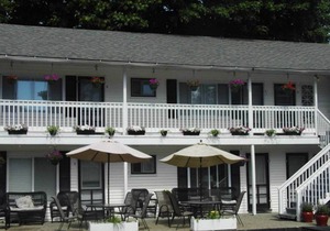 Room 6 at the Otter Creek Inn