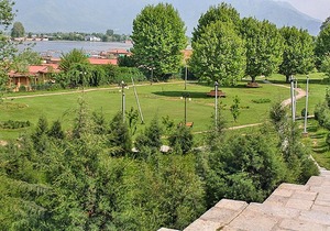 Room in a houseboat on Nigeen Lake, Srinagar, by GuestHouser 24143