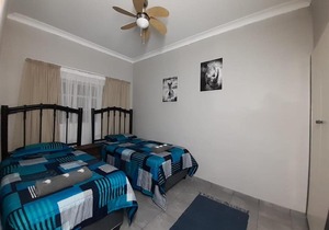 Roos Getaway Apartments #4