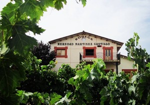 "Rural House in La Rioja for 3+ People - La Viña 3 with Games and Barbecue"