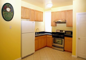 Russian Hill Contemporary 3/1 Apartment, Safe and Great Location
