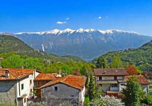 Rustico Colonna House by Gardadomusmea