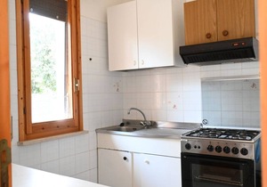 S077 - Sirolo, three-room apartment with garden in the center