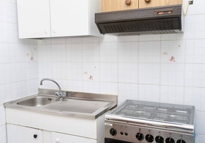 S077 - Sirolo, three-room apartment with garden in the center