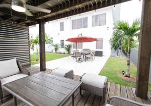 S1 @ HighSoClub [with Private Shuttle]