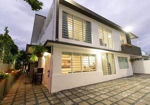 S1 @ HighSoClub [with Private Shuttle]