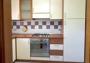 S220 - Sirolo, three-room apartment in the center with terrace