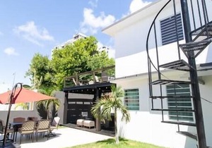 S5 @ HighSoClub [with Private Shuttle]