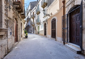 Salomone Apartment 16 by Wonderful Italy