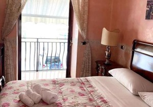 San Gennaro House