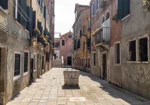 San Giacomo Pied-A-Terre House by Wonderful Italy