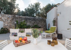 Sea and the city Apartments by Wonderful Italy