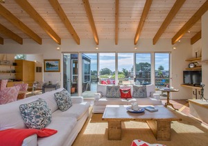 Seadrift Lagoon Retreat