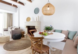 Seashell an Elegant Seafront Villa