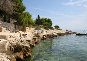Seaside apartments with a swimming pool Rastici, Ciovo - 1084