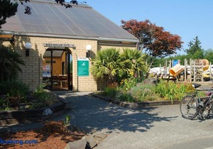 Seaside Camping Resort Cottage 11