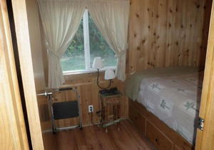 Seaside Camping Resort One-Bedroom Cabin 6