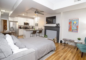 Secluded & Spacious 1BR Condo – Central in OTR