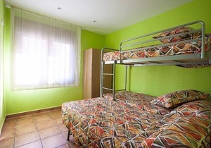 Self catering L'esquirol de L'esquirol for 6 people