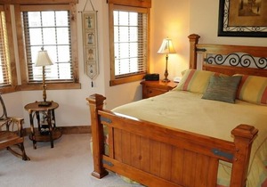 Seven Springs 4 Bedrooms Premium Townhome, Ski In/Ski out, great for families by RedAwning