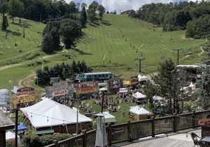 Seven Springs ski in/out loft