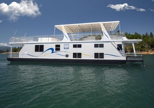 Shasta Marina at Packers Bay's Sumerset Houseboat