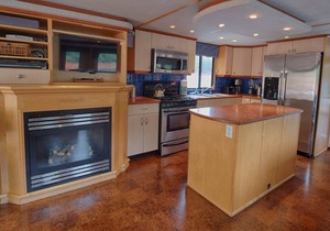 Shasta Marina Mirage II Houseboat.