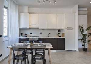 Shelley Apartments by Wonderful Italy - Tree