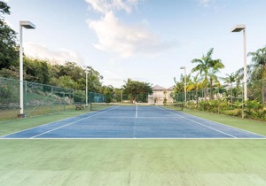 Shimmers, stunning, stylish West Coast Villa