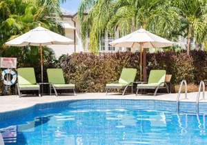 Shimmers, stunning, stylish West Coast Villa