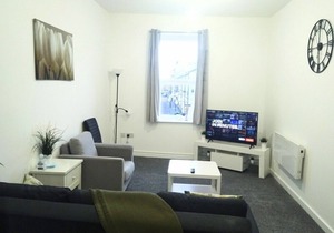 Sigma Central Flat 3 is a 5min walk to the The famous Fish Quay and restaurants.