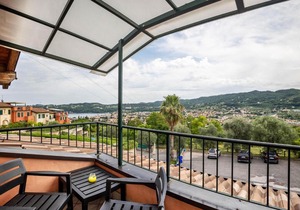 Silvis Home - Lake View