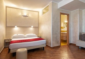 Simon Hotel